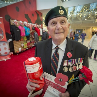 Poppys-081119-GlasgowPoppyday-0189