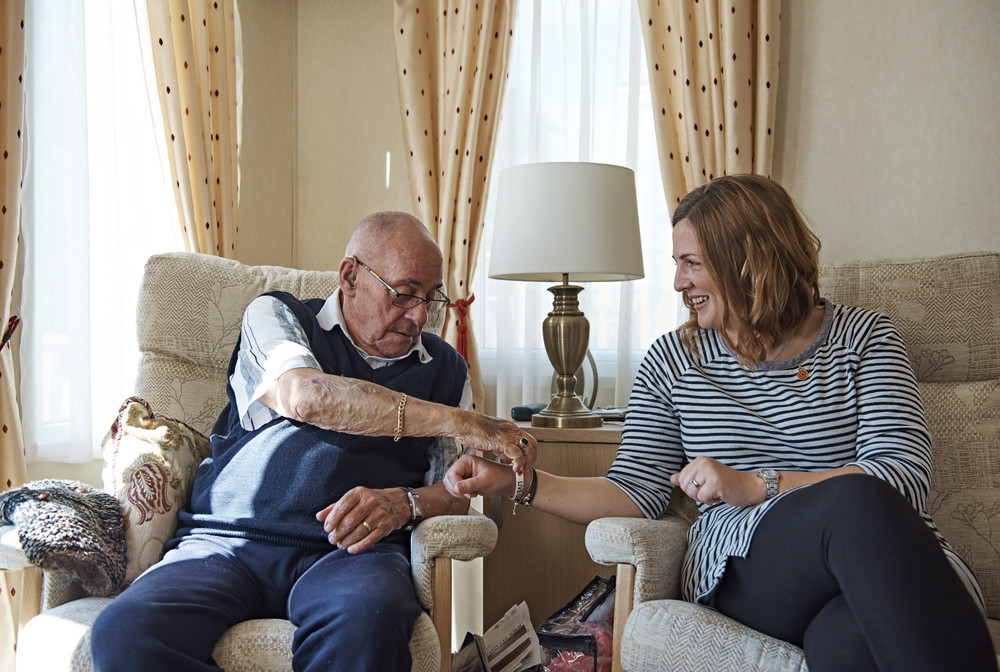 Admiral Nurses 2016_Usage - website_ social_ banner ads PR _ DM12