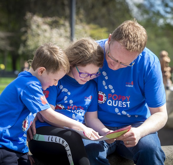 PS-180422-PoppyQuest-3917 PS-180422-PoppyQuest-3917