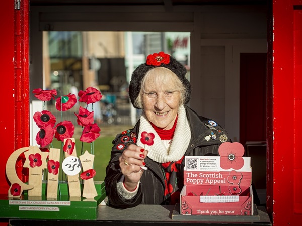 poppys-20211113-poppysaturday-3572 poppys-20211113-poppysaturday-3572